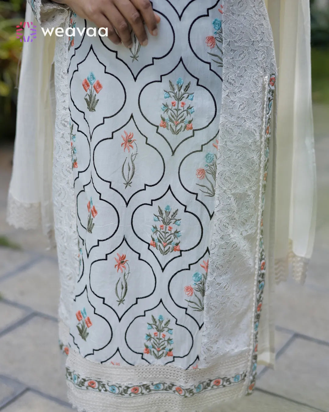 shop-cotton-kurti-with-v-neck-and-dupatta