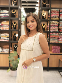 sleeveless-white-a-line-kurti-for-women