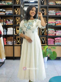 stylish-off-white-anarkali-kurta-for-festive-wear