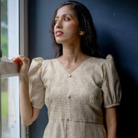 western-cloth-for-women-with-puffed-sleeves