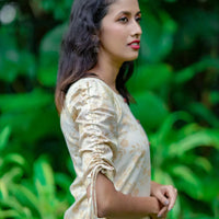 designer-sleeve-kasavu-kurti-for-women