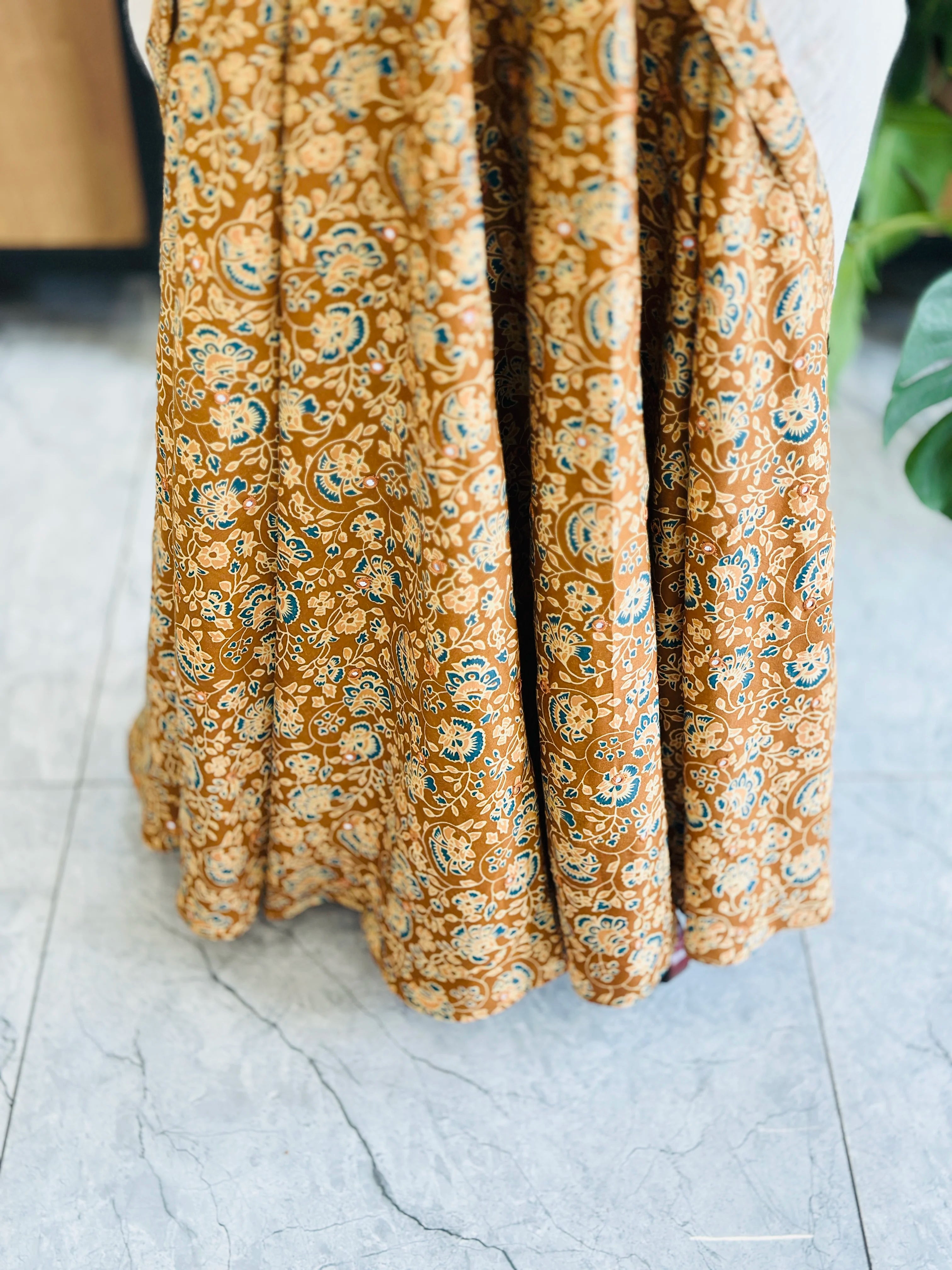 readymade-cotton-dhavani-set-with-ajrak-print-trending-festive-wear