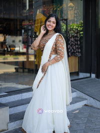 white-dhavani-set-traditional-half-saree-for-women